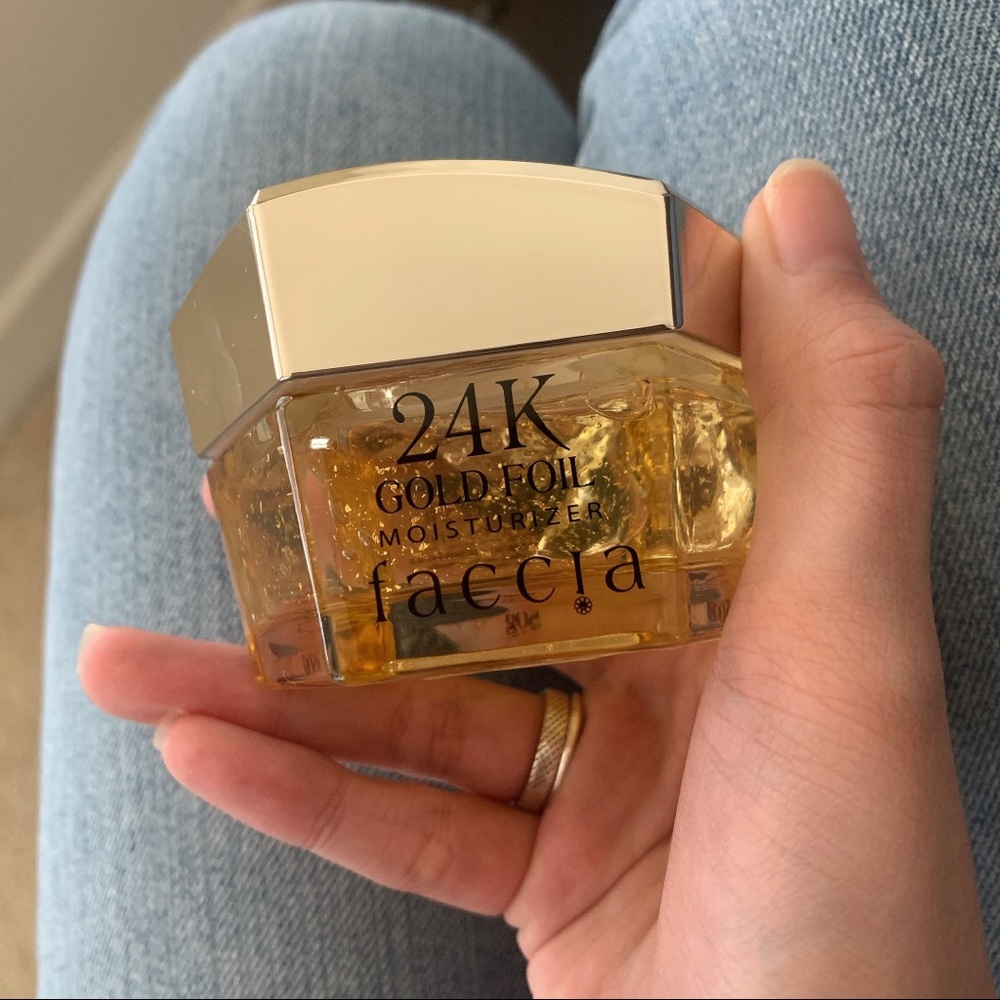 Brand new Faccia 24k Gold Foil Moisturizer